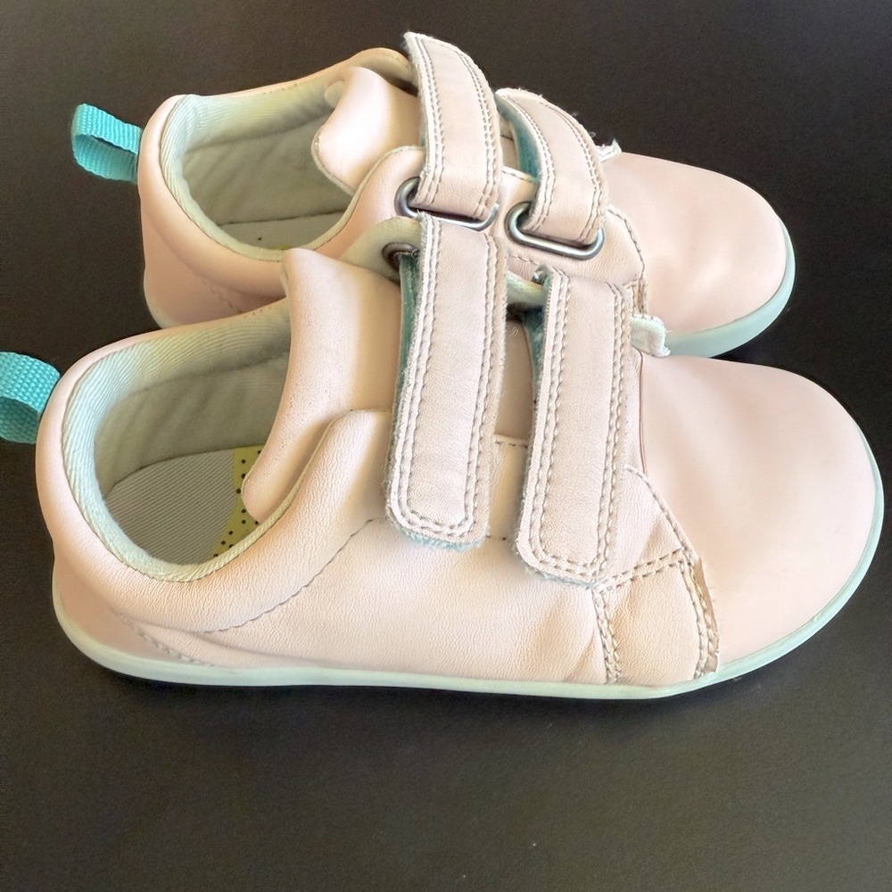 Ten Little
Everyday Original size 11 in blush pink